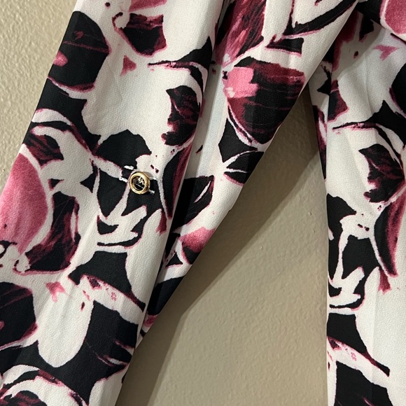 NWOT Women’s Collared Long Sleeve V-Neck Blouse - XL - Picture 8 of 15